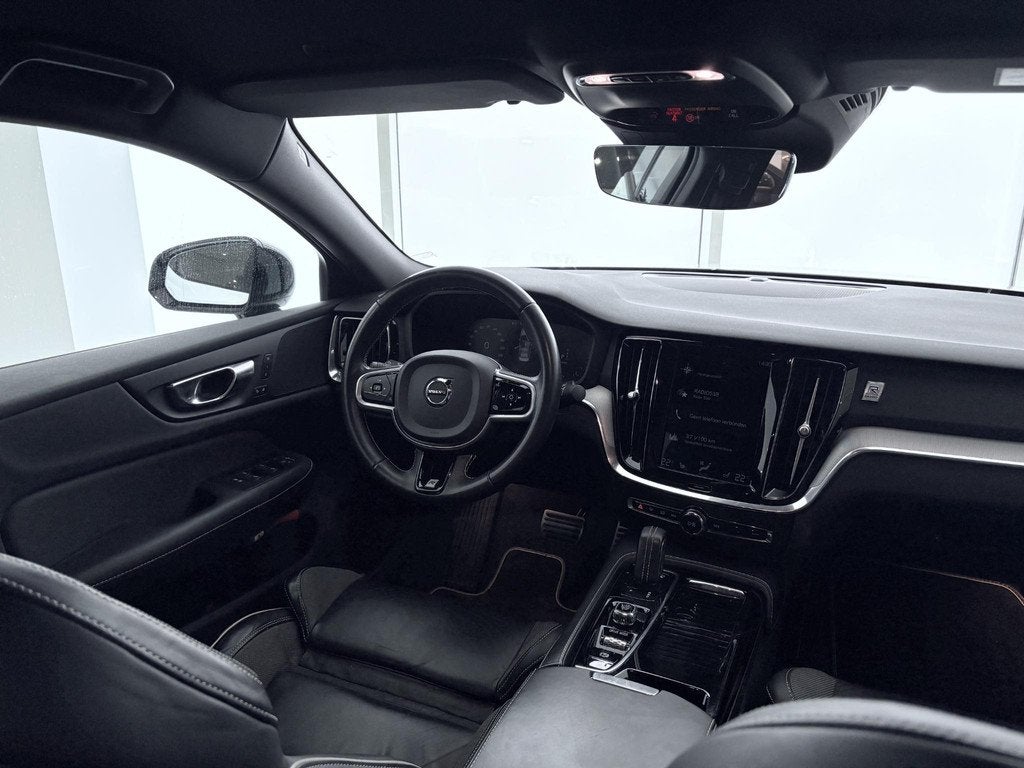 Volvo S60 T6 AWD Twin Engine R-Design, Auto's, Volvo, 12 maanden, Gebruikt, Euro 6, S60