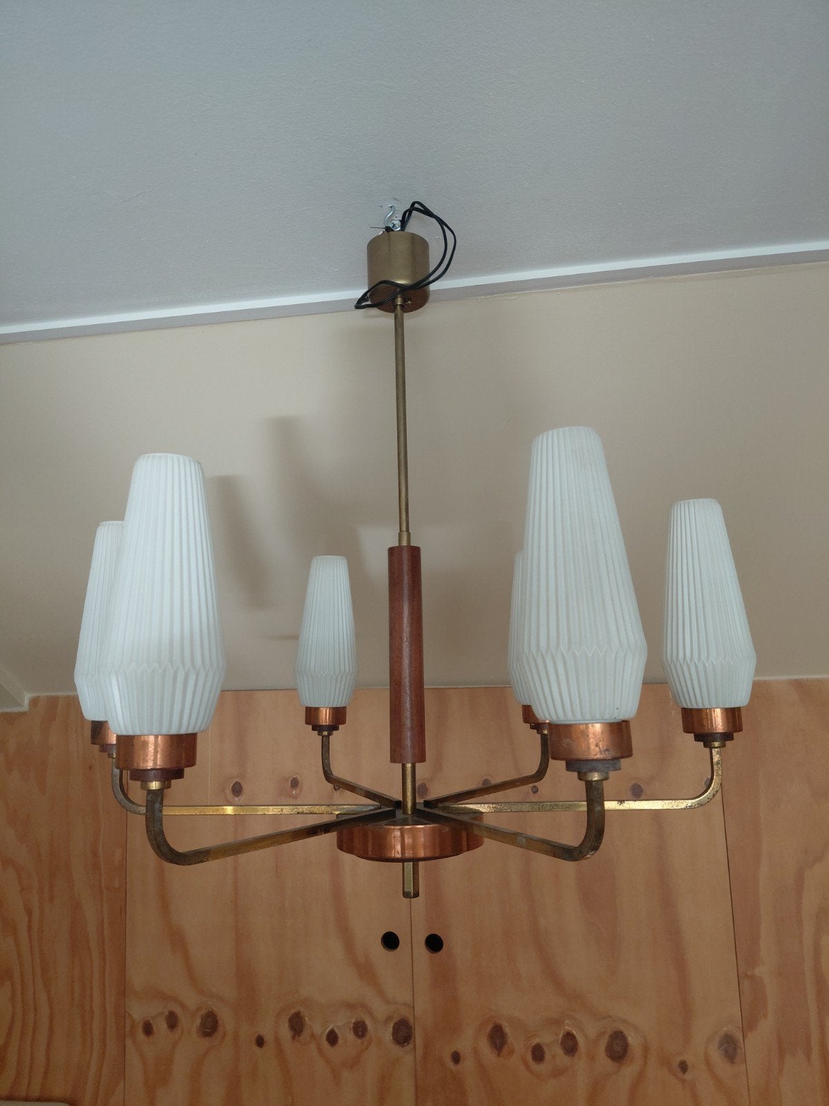vintage design lamp teak, opaline,  koper en messing, Ophalen