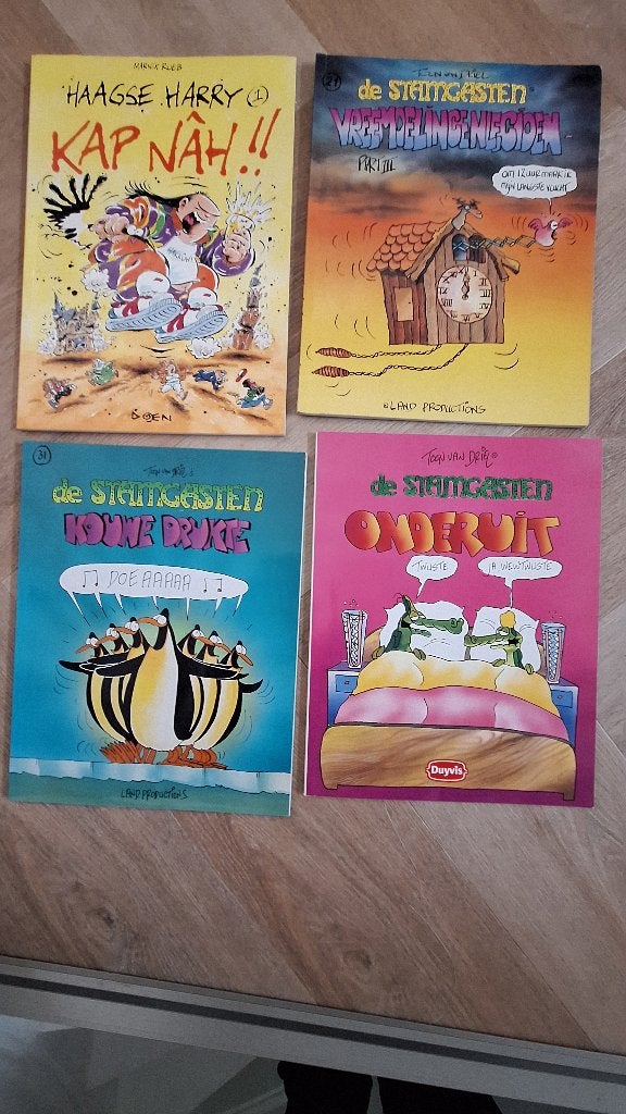 4 stripboeken, 1 Haagse Harry,3 stamgasten, Meerdere stripboeken, Toon van Driel, Ophalen, Gelezen