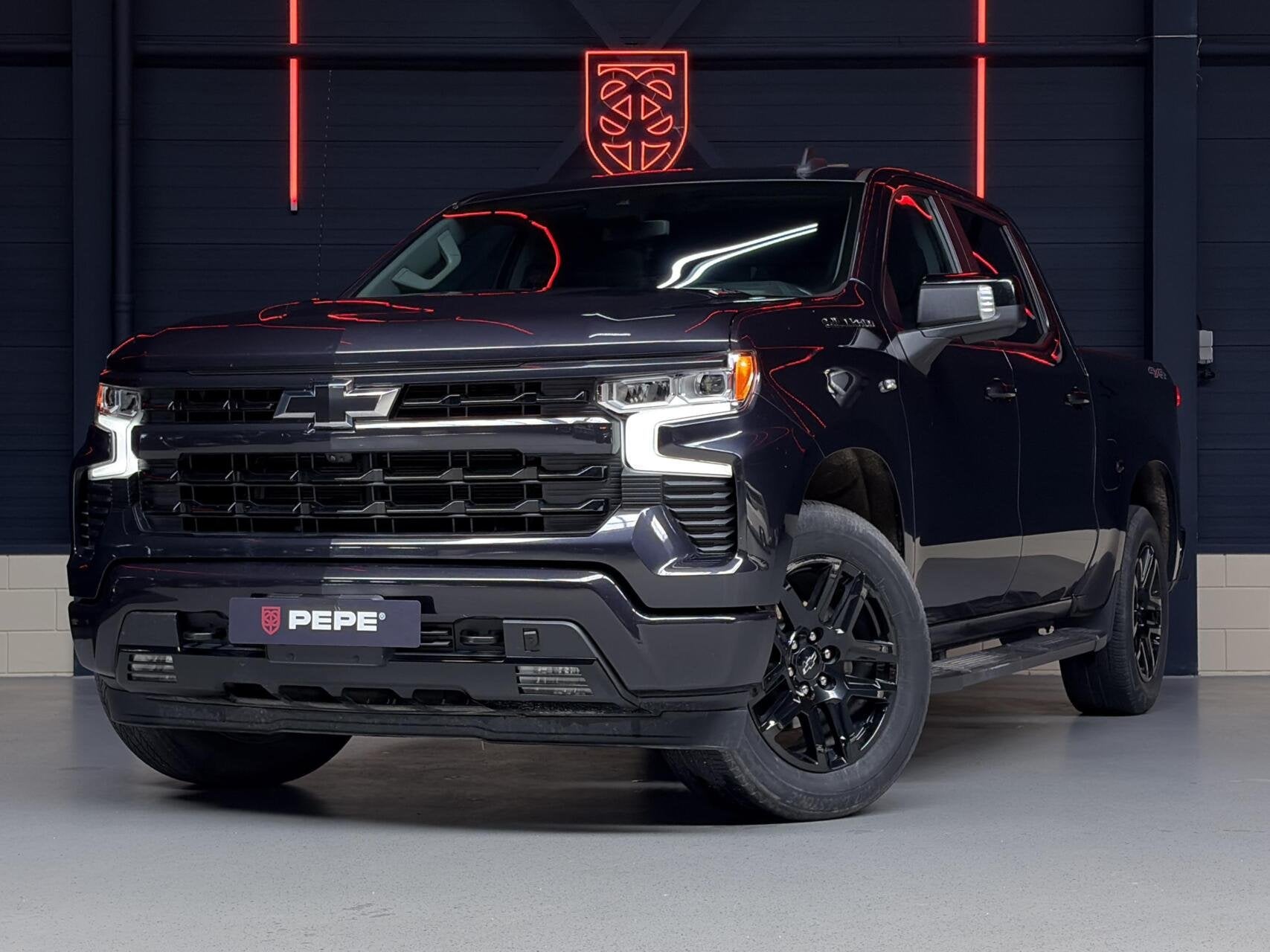 Chevrolet Silverado 1500 RST 4x4 |PANO|TREK|ACC|BOSE|360°, Auto's, Automaat, 309 pk, Gebruikt, Euro 6