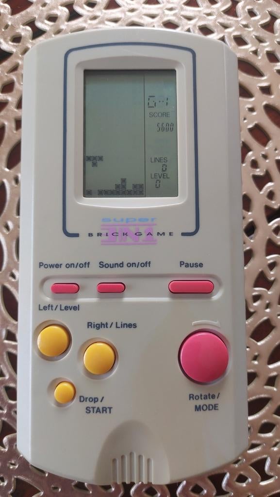 Super JIn 1 Brick Game, Spelcomputers en Games, Spelcomputers | Nintendo Game Boy, Ophalen of Verzenden, Zo goed als nieuw