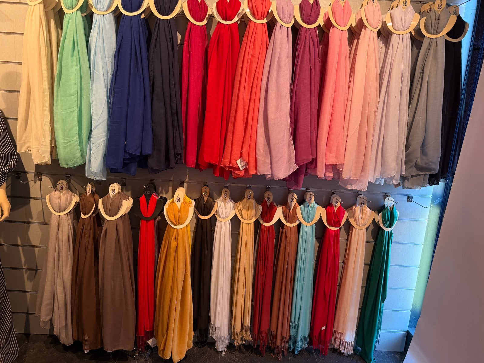 Partij Zomersjaals Diverse Kleuren Design Beau&Caro, Ophalen of Verzenden, Nieuw, Maat 38/40 (M), Sjaal