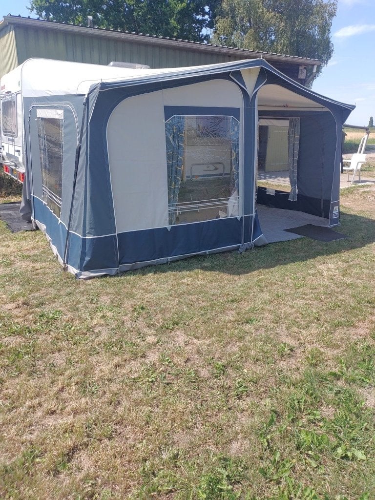 Caravan, Standaardzit, Kachel, 750 - 1000 kg, Particulier