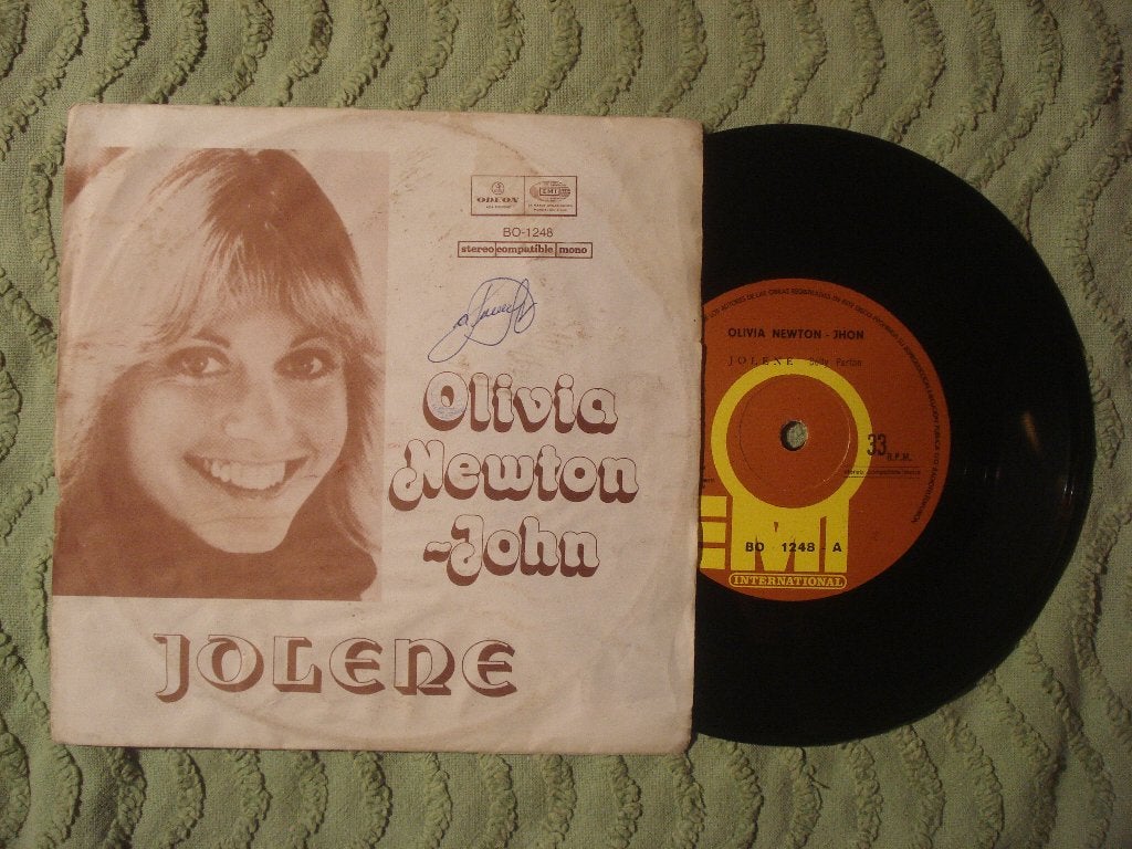 Olivia Newton-John 7" Vinyl Single: ‘Jolene’ (Bolivia) bruin, Gebruikt, 7 inch, Ophalen of Verzenden, Pop