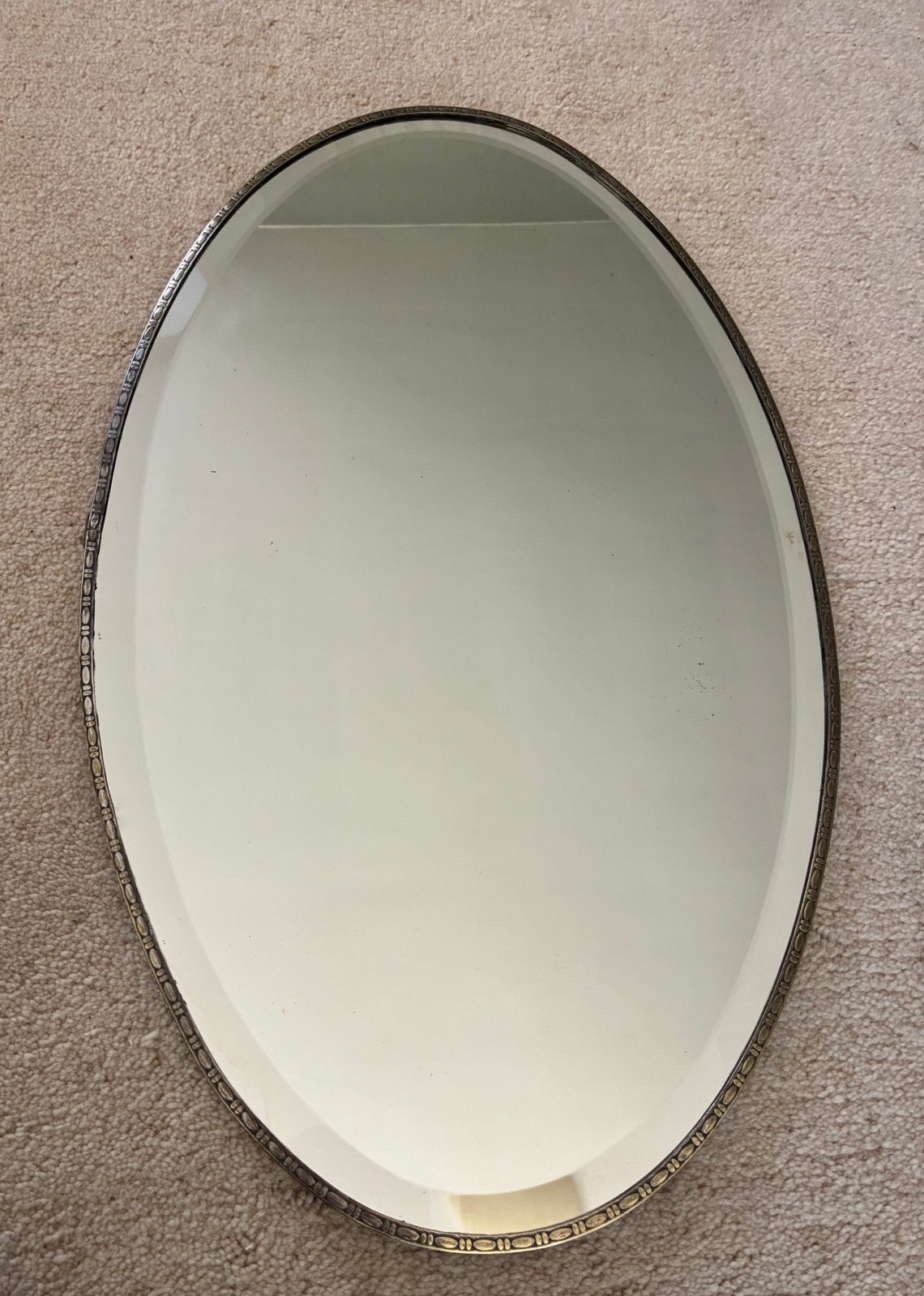 Antieke geslepen spiegel ovaal, Ophalen of Verzenden, Ovaal, 50 tot 100 cm