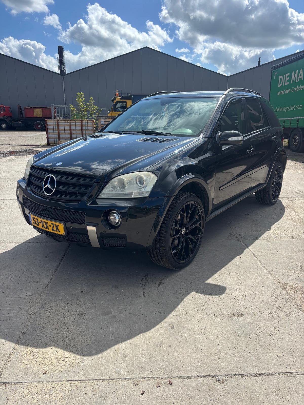 Mercedes-Benz M-Klasse 3.0 CDI Ml280 4MATIC AUT 2007 Zwart, Auto's, Mercedes-Benz, Euro 5, Beige, 190 pk, 255 €/maand