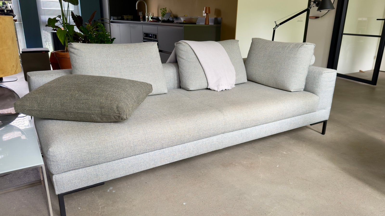 Design on Stock Aiken Lounge Bank, Huis en Inrichting, Banken | Bankstellen, Ophalen, 100 tot 125 cm, Zo goed als nieuw, Rechte bank