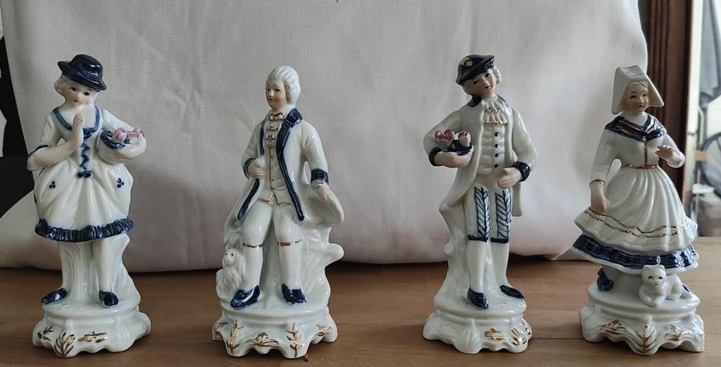 4 Capodimonte porseleinen beeldjes, Ophalen, Zo goed als nieuw