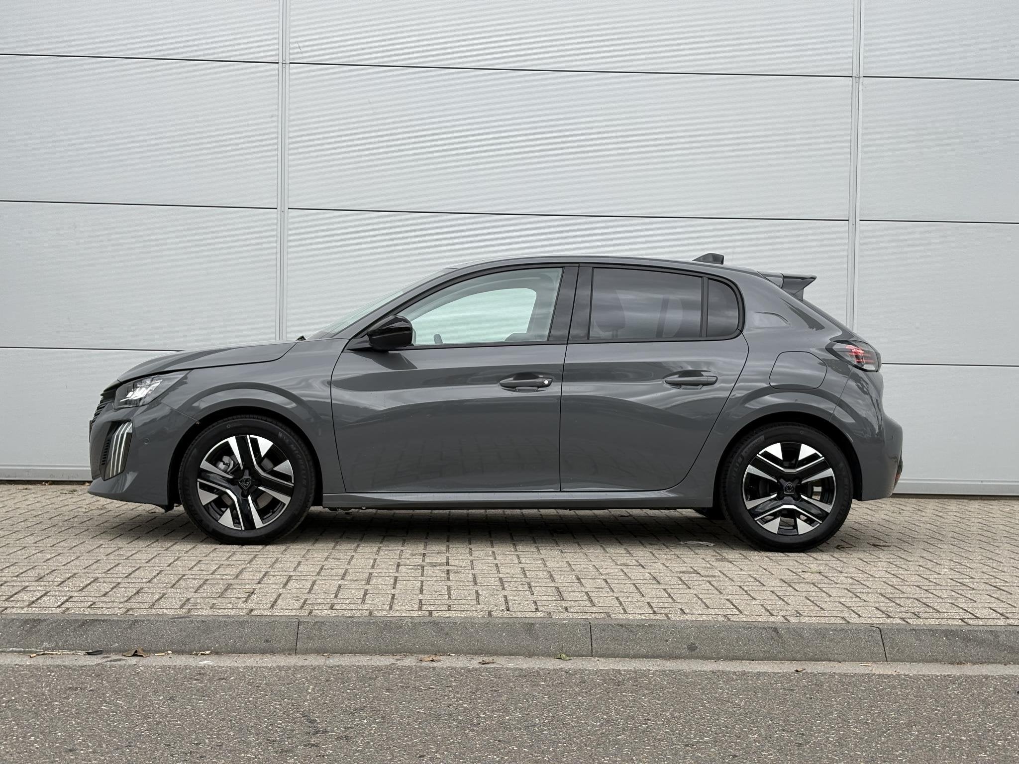 Peugeot 208 1.2 Hybrid 110 e-DCS6 Allure | Camera | Navigati, Auto's, Peugeot, 12 maanden, 1195 kg, Gebruikt, Euro 6