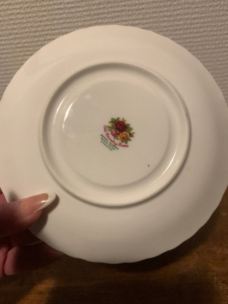 Royal Albert Old Country Roses Soepkom met Schotel, Ophalen of Verzenden