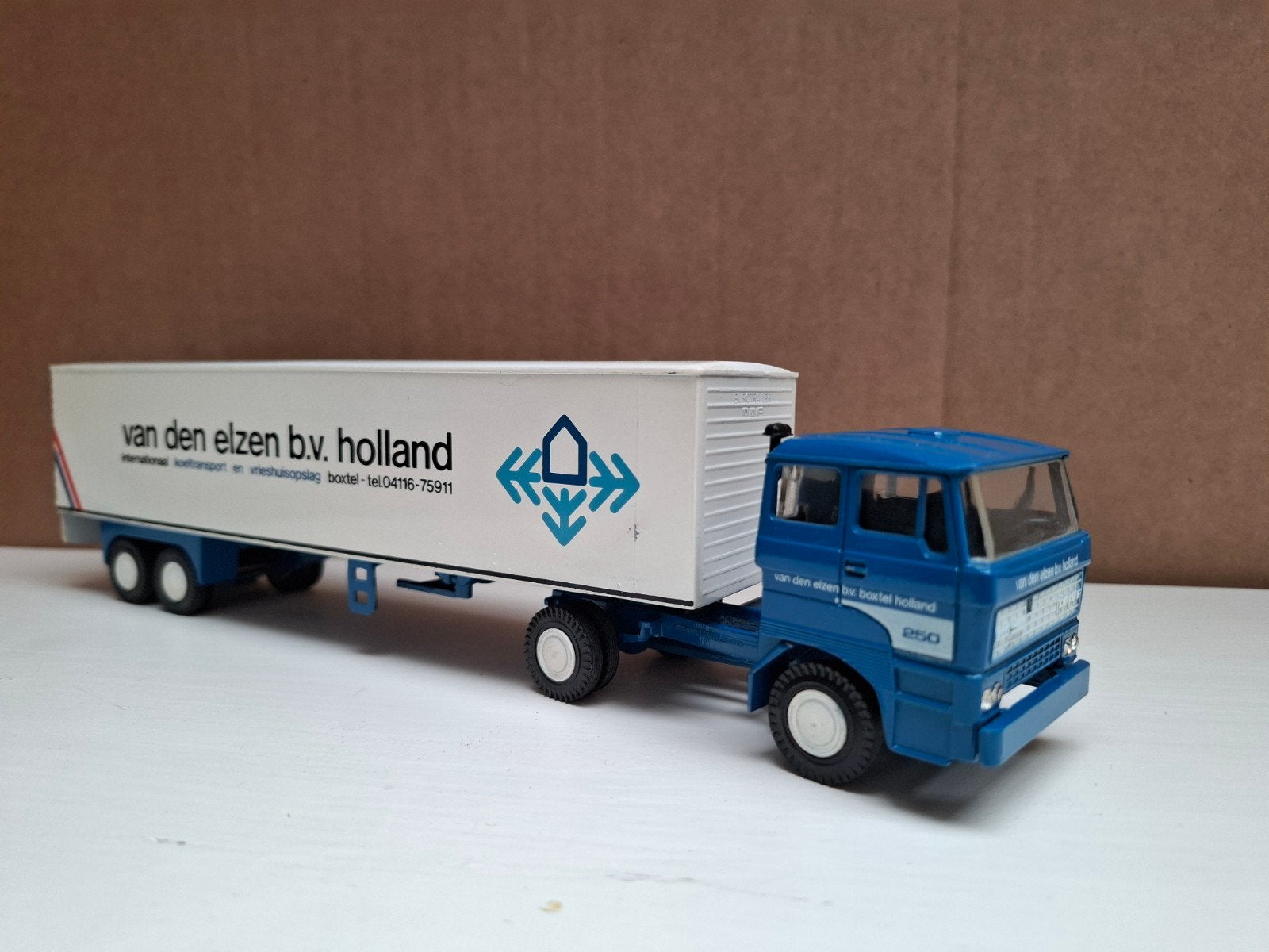 DAF 2800 - Van den Elzen b.v., Ophalen of Verzenden, Zo goed als nieuw, Bus of Vrachtwagen, Lion Toys