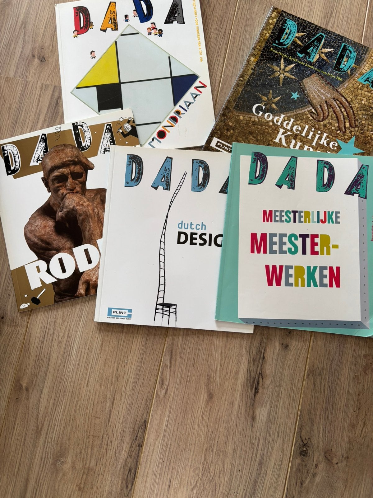 5x Dada, Ophalen, Gelezen