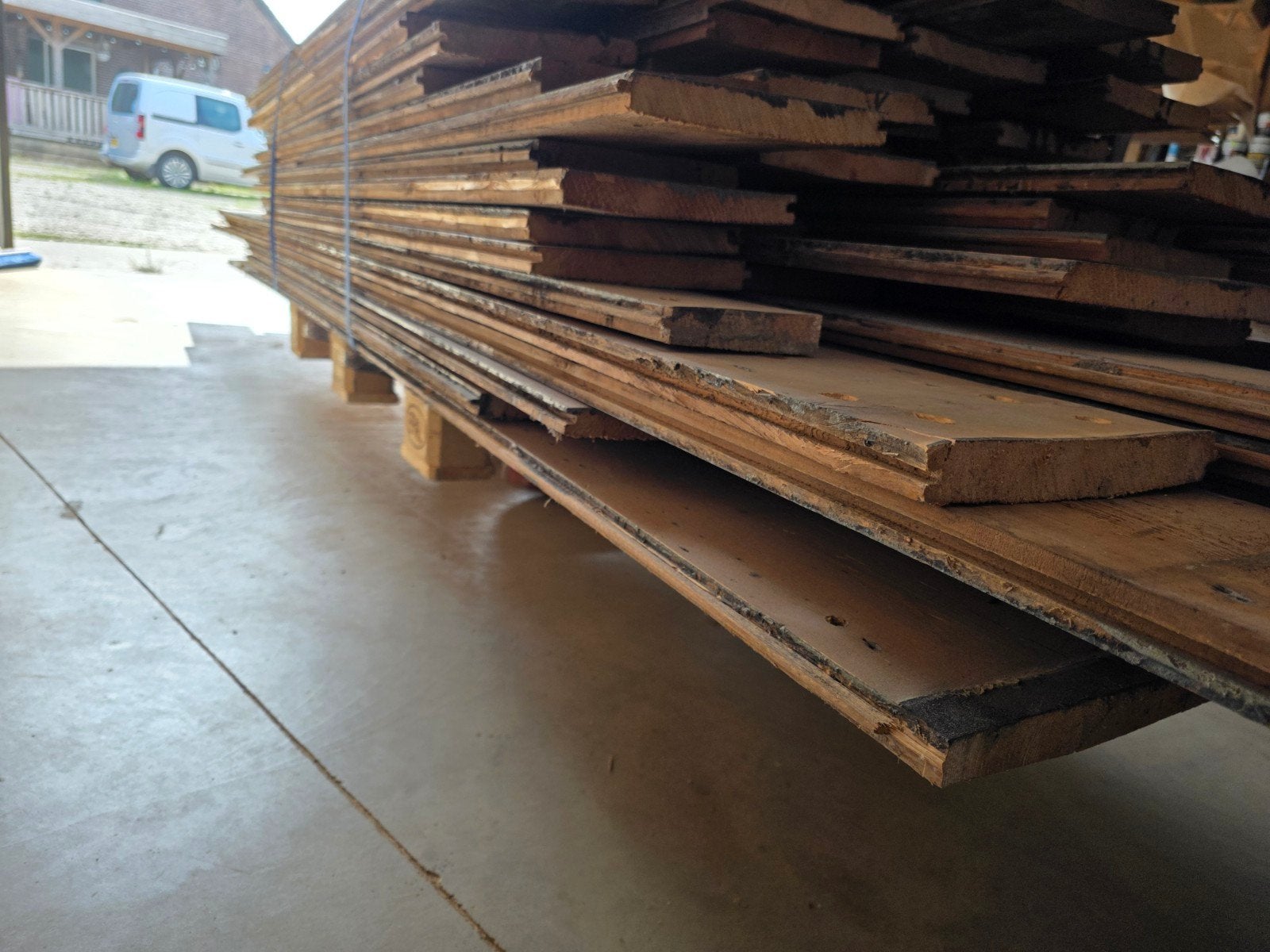 42M2 oude grenen houten vloerdelen 30MM DIK 210MM BREED, Gebruikt, 25 tot 50 mm, Grenen, Ophalen of Verzenden