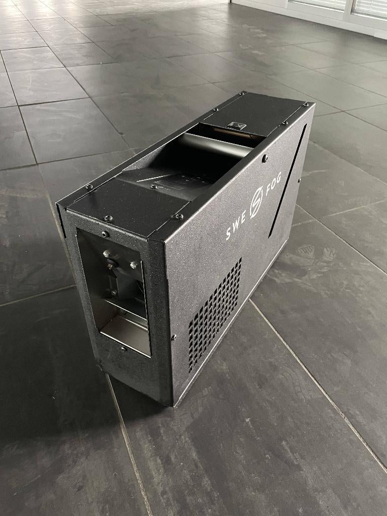 Swefog K1 hazer, Ophalen, Zo goed als nieuw, Rookmachine