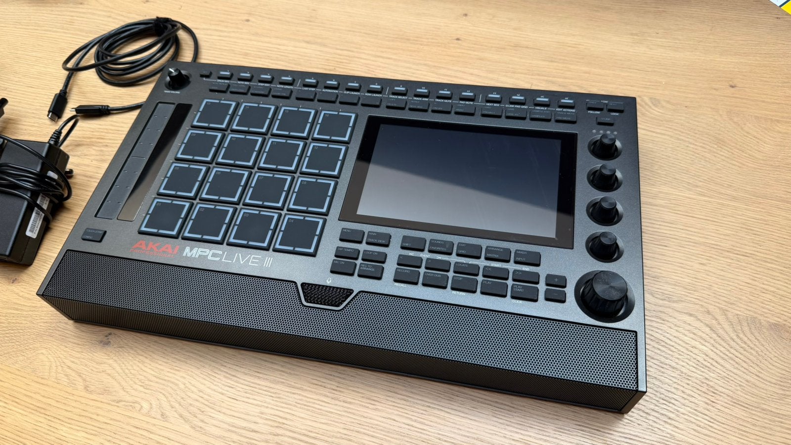 Mpc Live 3 (deluge edition), Ophalen of Verzenden, Zo goed als nieuw