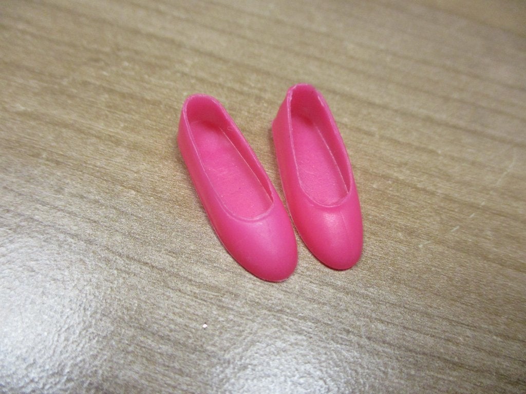 VINTAGE BARBIE/SKIPPER FLATS/SCHOENTJES TAIWAN, Verzenden, Zo goed als nieuw, Accessoires