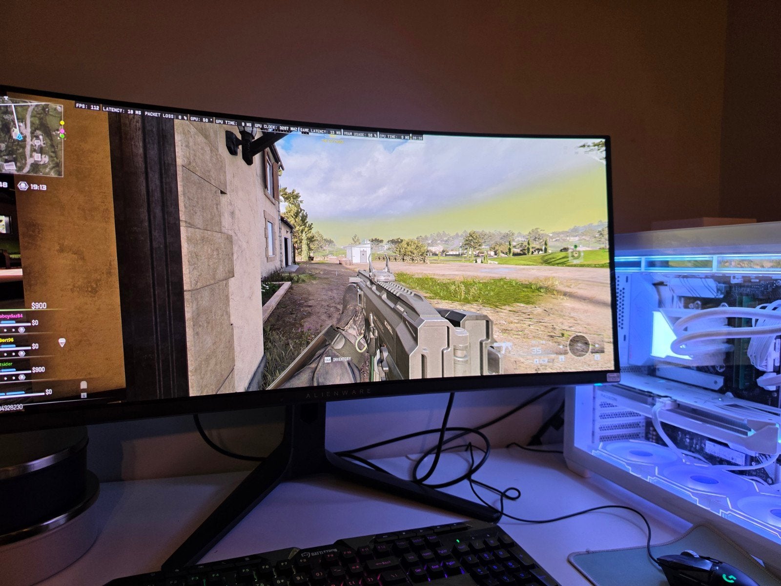 Foto 2 van Complete Gaming PC & Alienware ultrawide OLED scherm