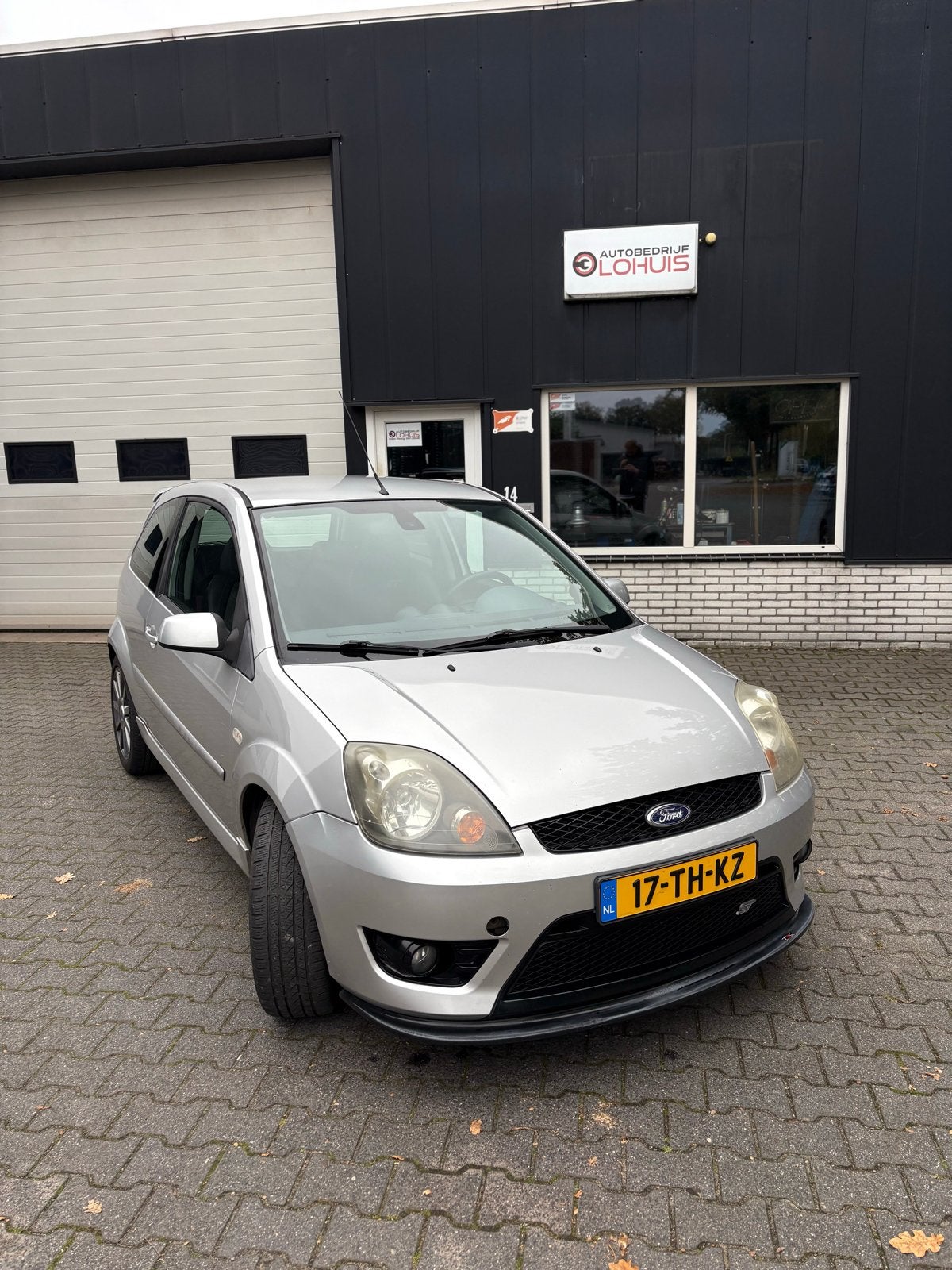 Ford Fiësta 2.0 16V ST 3DR 2006 Grijs (Nieuwe APK), Voorwielaandrijving, 4 cilinders, 49 €/maand, Handgeschakeld