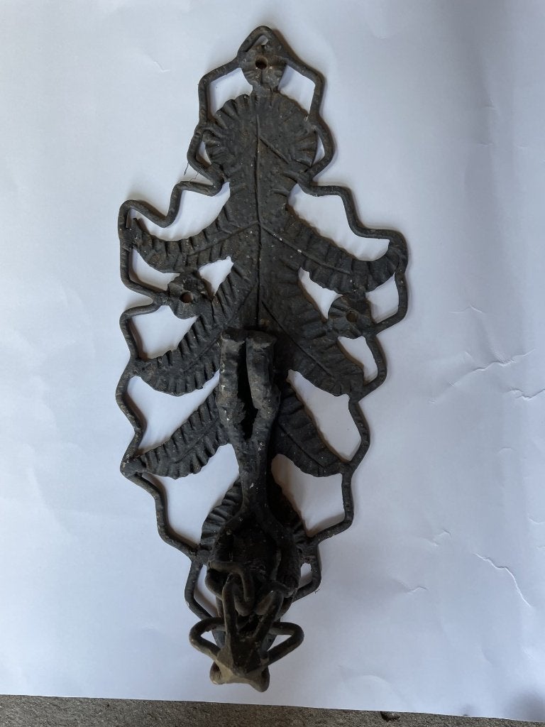 Decoratief gietijzeren ornament in bladmotief, Ophalen of Verzenden