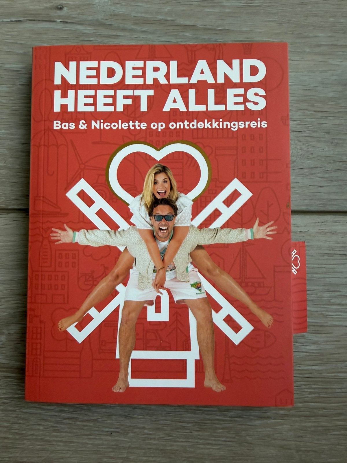 Nieuw boek Nederland heeft alles informatie 12 provincies, Ophalen of Verzenden, Nieuw, Overige onderwerpen