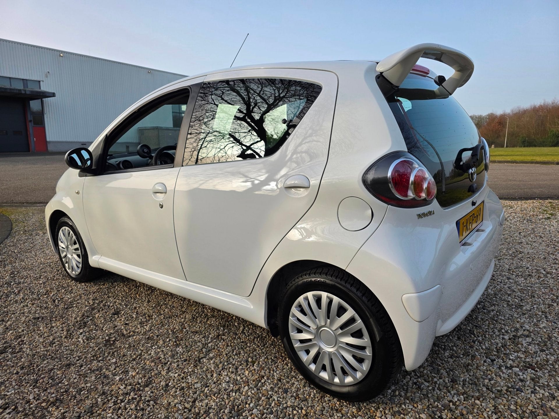 Toyota Aygo 1.0 VVT-i Access 5-deurs AIRCO *apk:03-2027*, Auto's, Voorwielaandrijving, Euro 5, Gebruikt, 4 stoelen