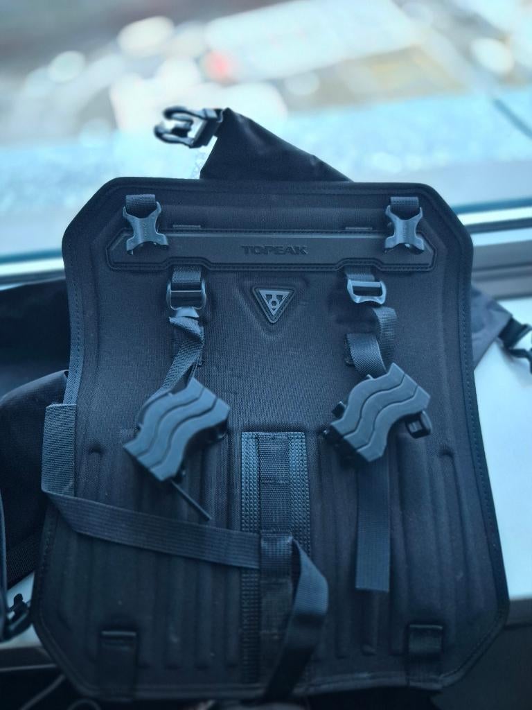Topeak fietstas bagagedrager | Topeak rack-top bag, Ophalen of Verzenden, Zo goed als nieuw, Zwart, Sneakers of Gympen
