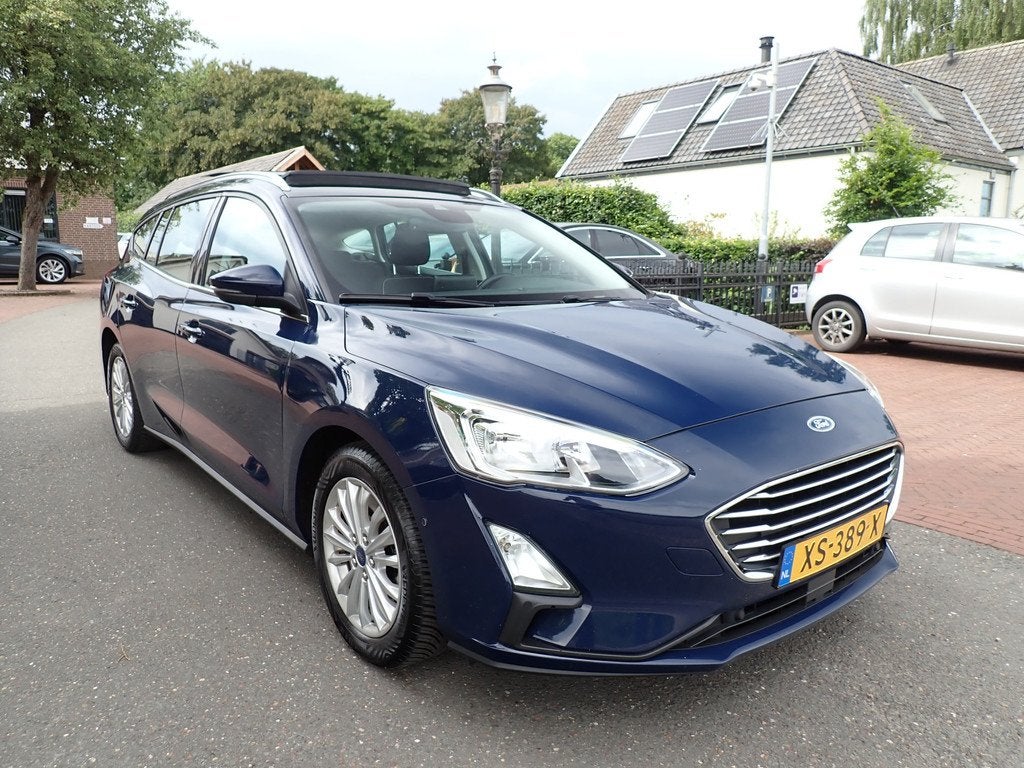 Ford Focus Wagon 1.0 EcoBoost Titanium Business / CAMERA / P, Stof, Euro 6, 715 kg, Blauw