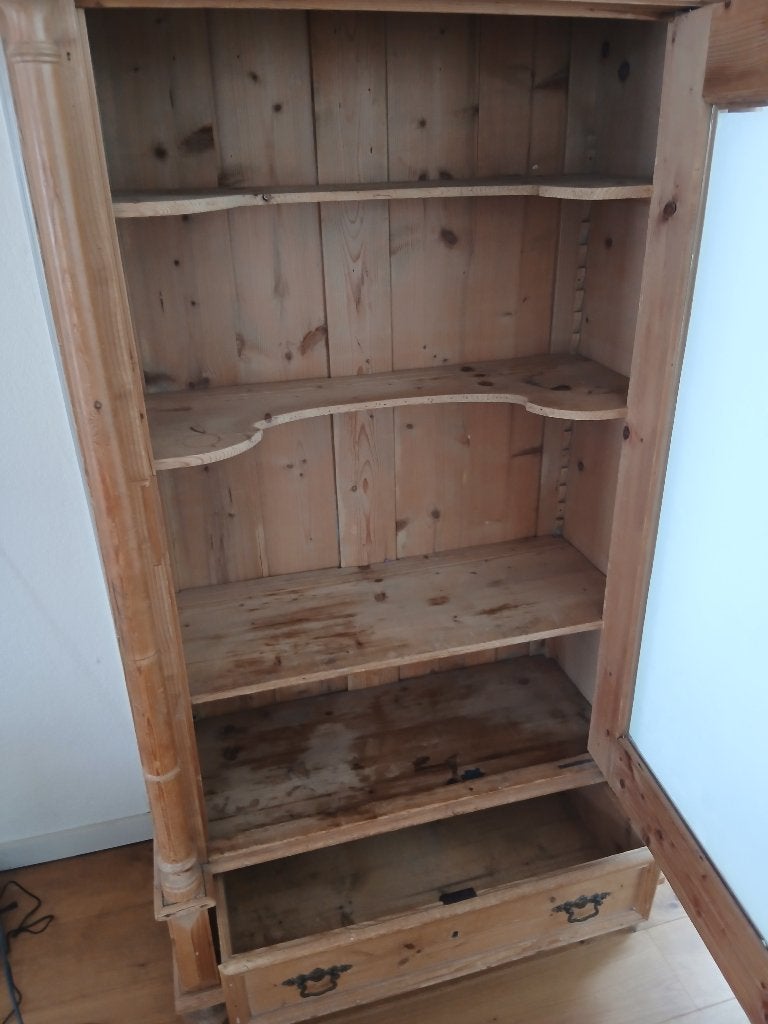 Grenen kast, Ophalen, Gebruikt