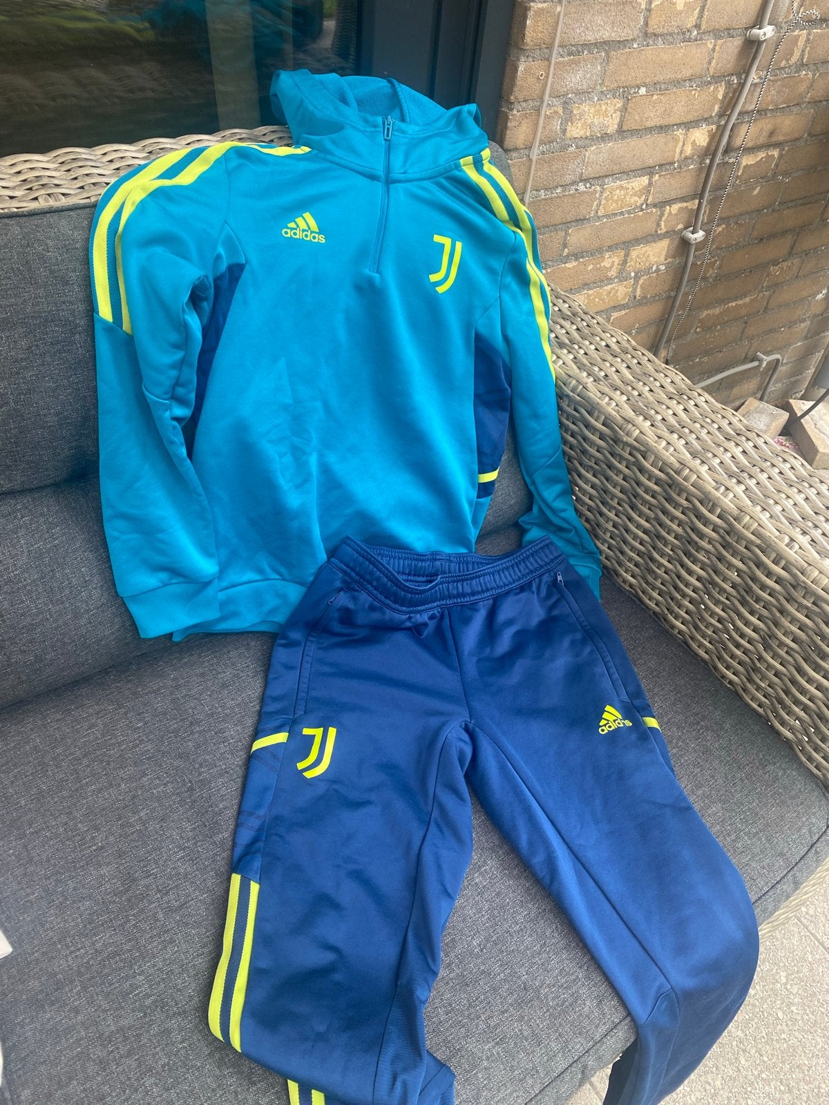 Adidas Juventus Trainingspak - Blauw/Turquoise maat 158, Meerkleurig, Overige maten, Ophalen of Verzenden, Zo goed als nieuw