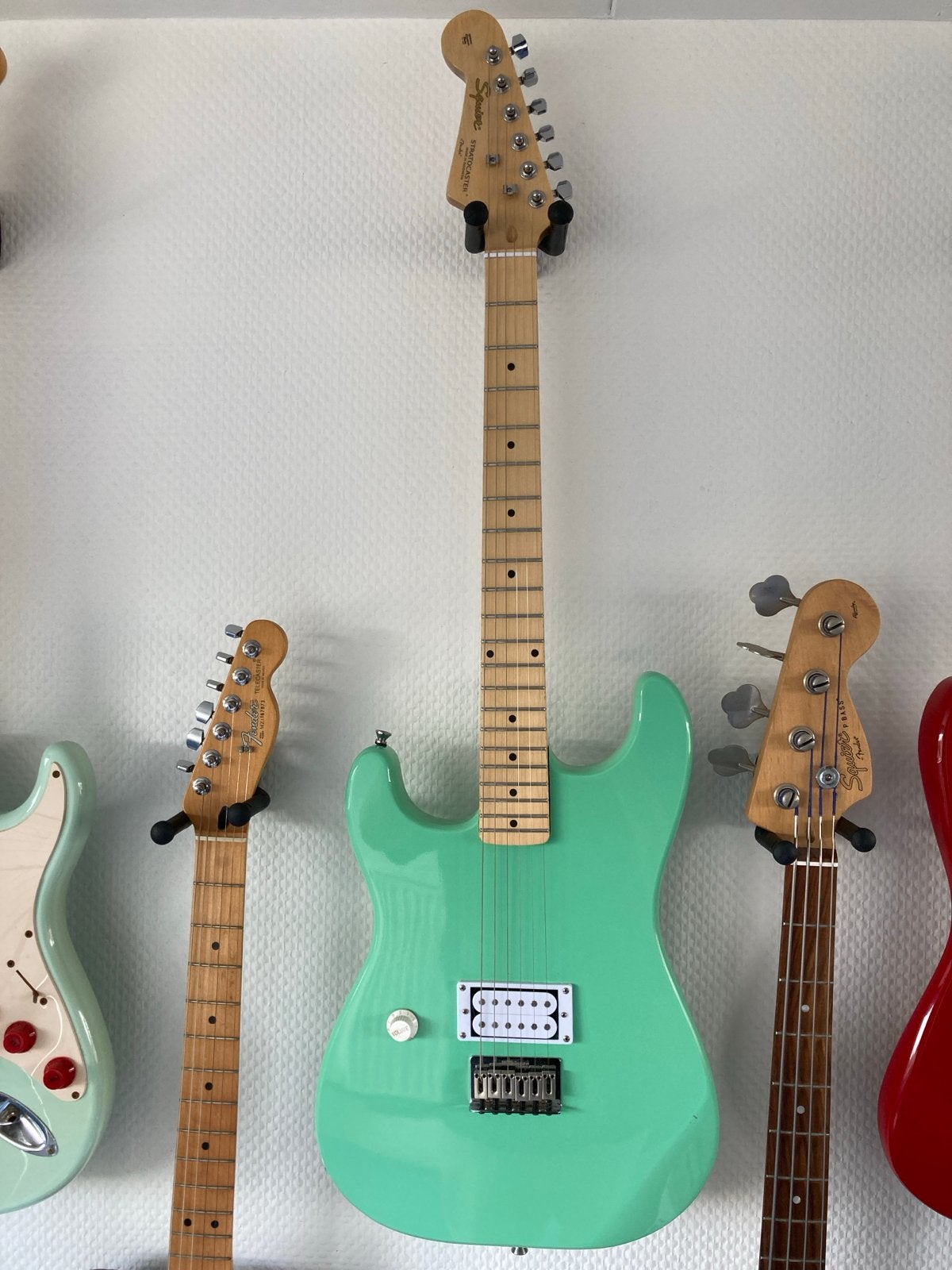 Squier Stratocaster by Fender - Surf Green, Muziek en Instrumenten, Ophalen, Gebruikt, Solid body, Fender