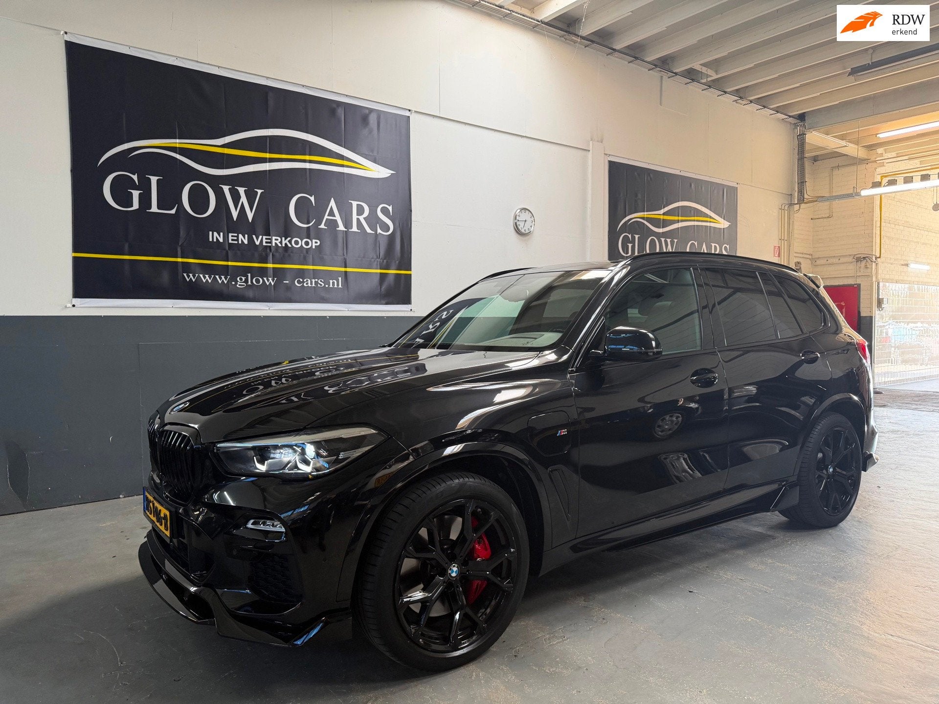 BMW X5 XDrive45e High Executive M SPORT|MEMORY|SKYLOUNGE|ACC, Auto's, Dealer onderhouden, Stof, Gebruikt, Automatische klimaatregeling