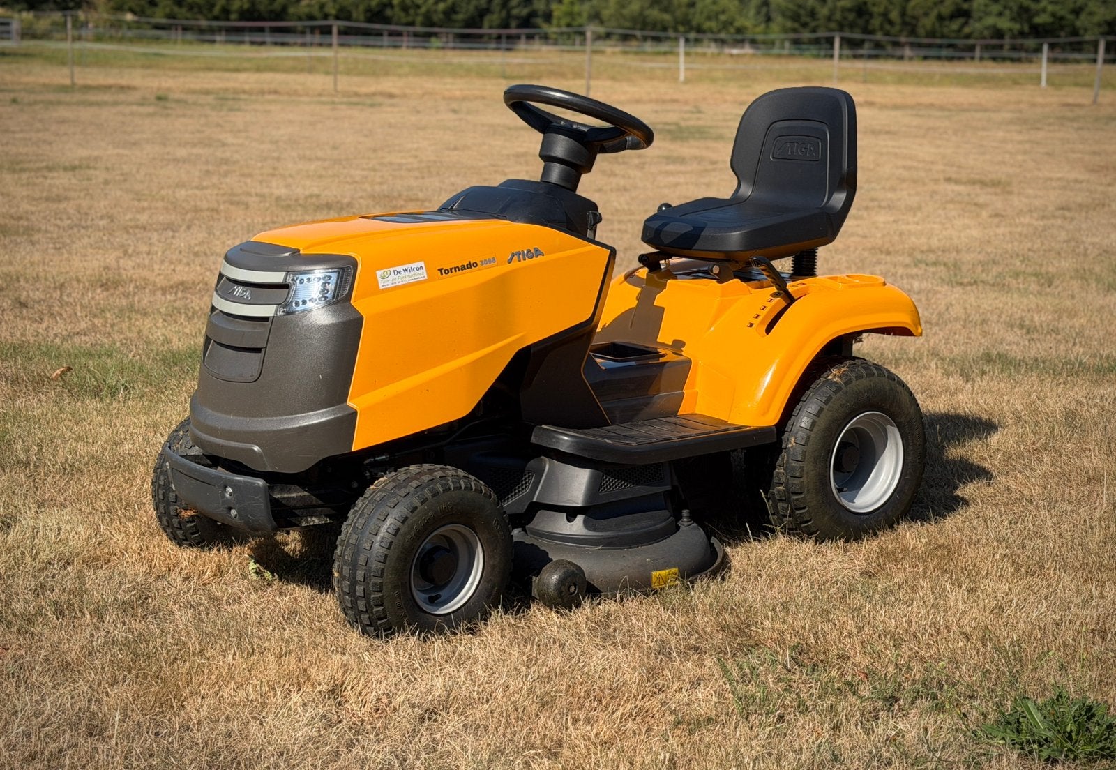 Stiga Tornado 3098 zitmaaier, Tuin en Terras, Zitmaaiers, Ophalen, Zo goed als nieuw