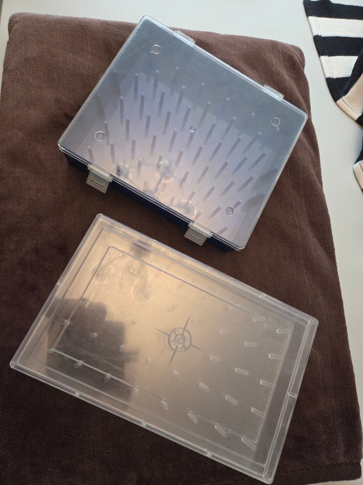 Garenboxen 2 stuks "GRATIS", Ophalen, Gebruikt, Garen of Naald(en)