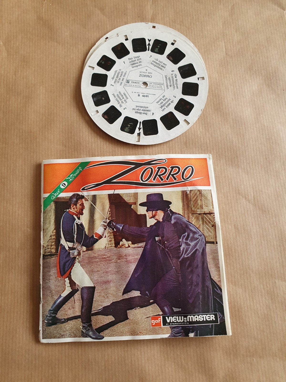 Vintage View-Master Zorro met boekje en 3 schijven, Ophalen of Verzenden
