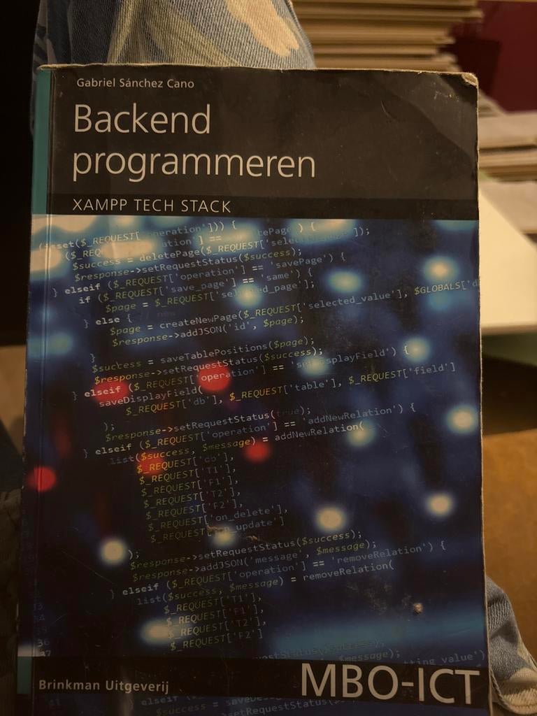 Backend programmeren - ICT boek MBO, Boeken, Ophalen of Verzenden, Gelezen, Programmeertaal of Theorie
