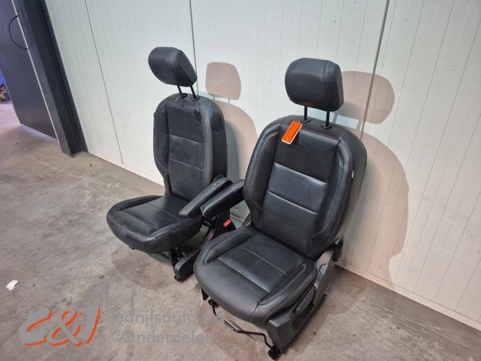 Voorstoelen links + rechts van een Opel Combo, Auto-onderdelen, Gebruikt, -, -, Opel