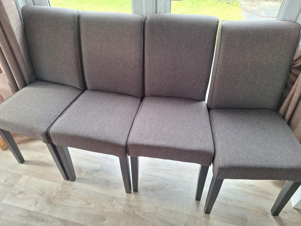 5 hele nette eetkamerstoelen, Ophalen, Zo goed als nieuw, Vier