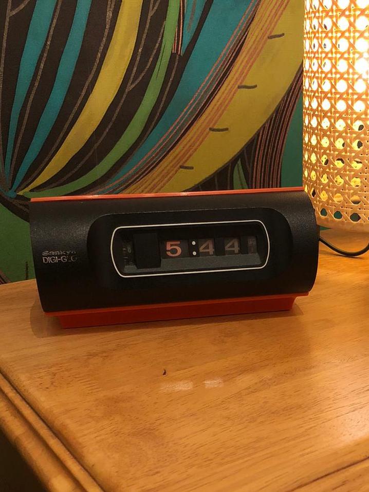 vintage jaren '70 flip klok wekker sankyo 423, Ophalen of Verzenden, Wandklok