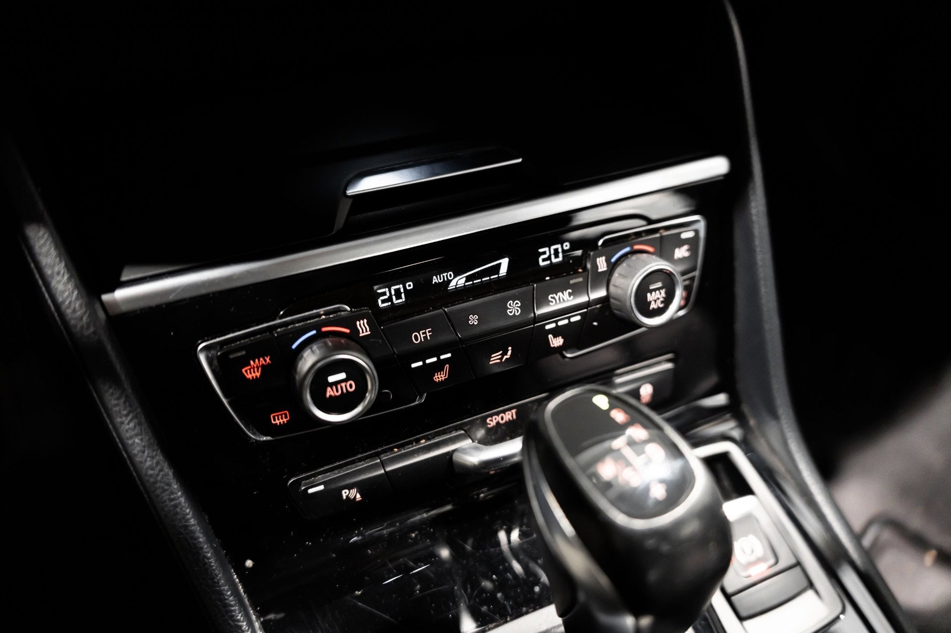 Foto 22 van BMW 2-serie Active Tourer 220i Leder PDC Automaat Stoelverwa