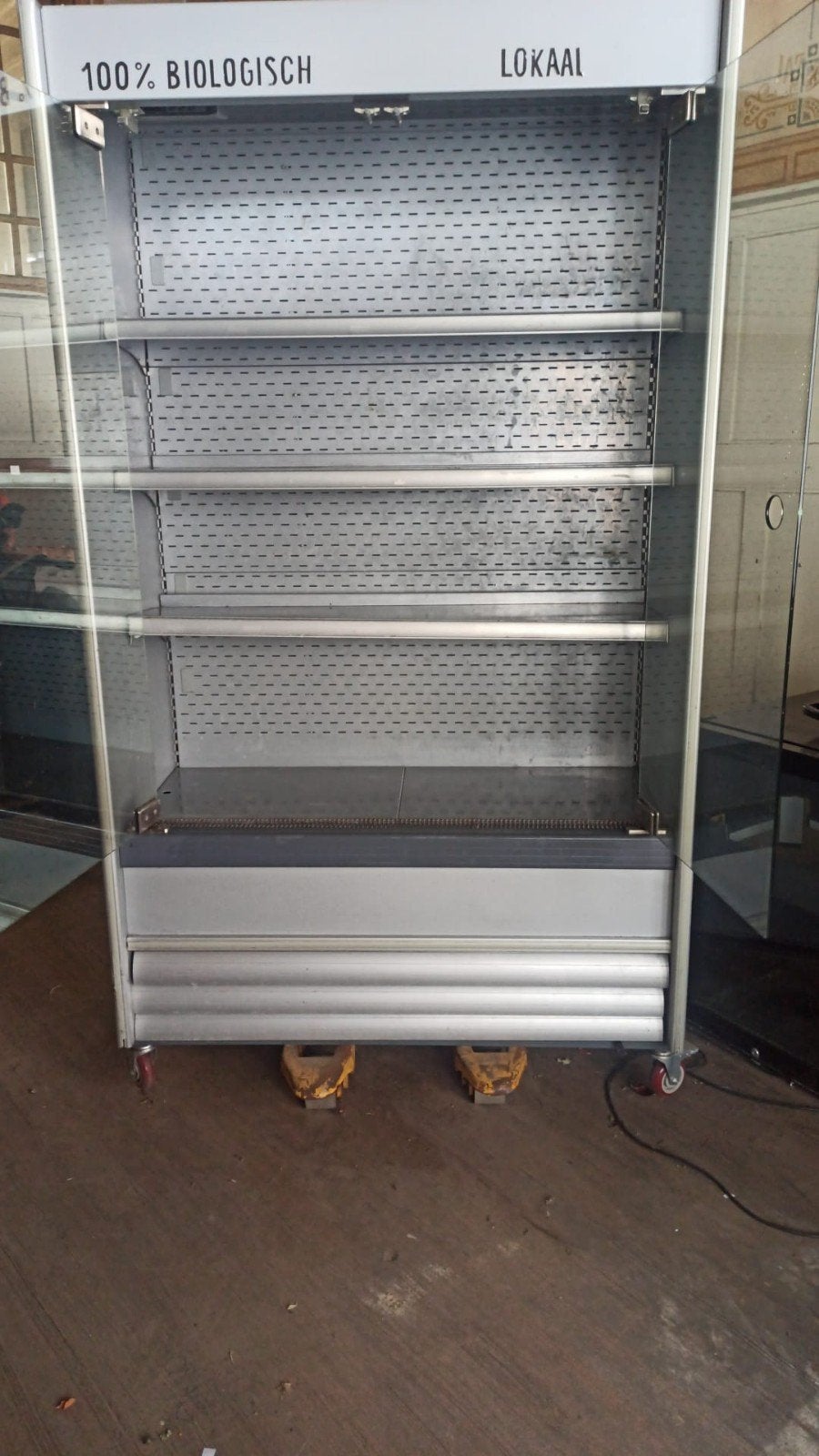GRATIS grote Fogal koelvitrine, Ophalen