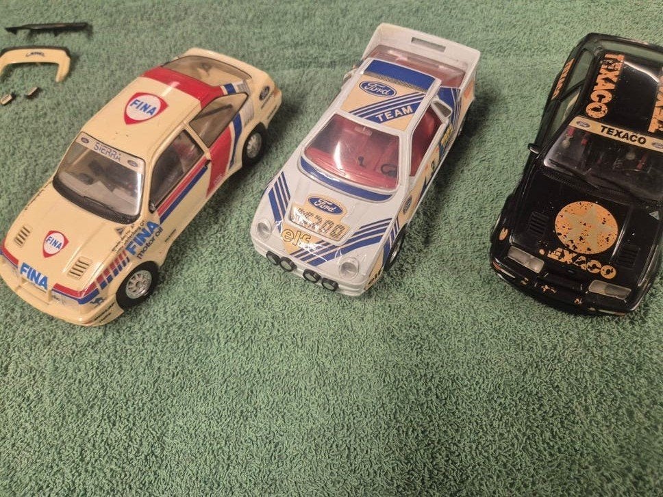 3 x ford race auto,s 1/24 modelbouw, Ophalen, Groter dan 1:32, Auto, Overige merken