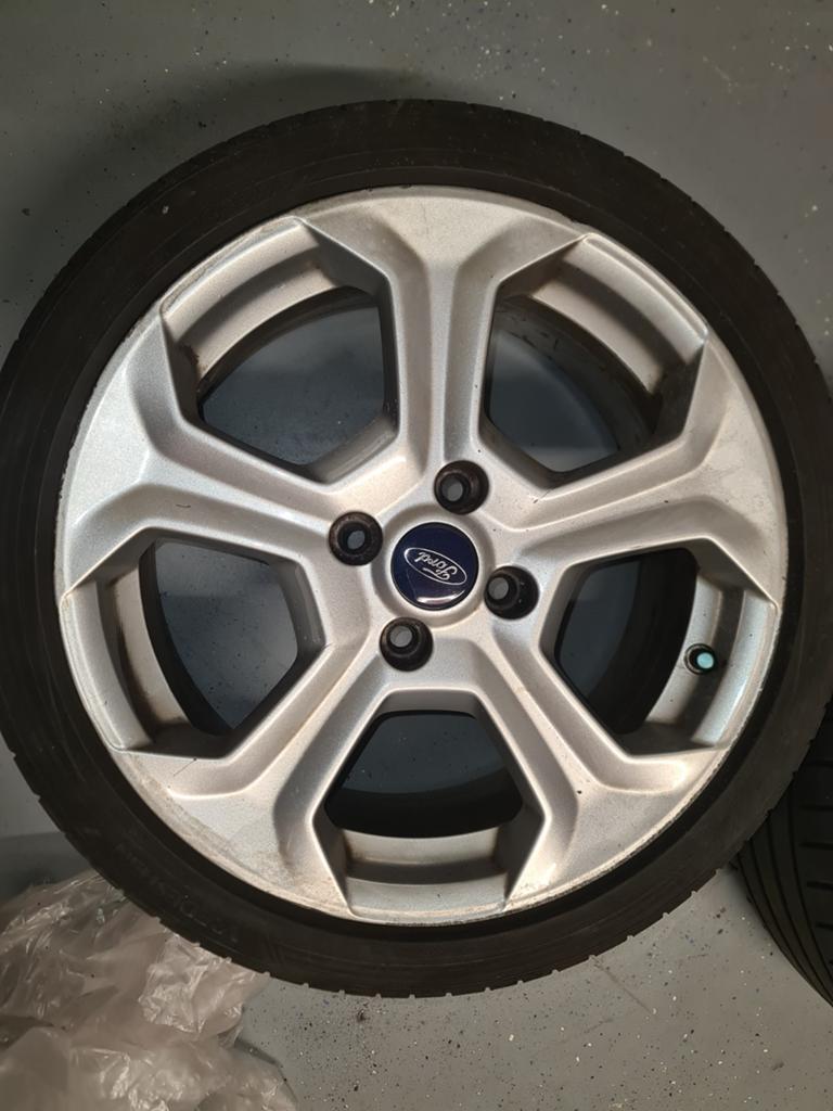 Originele 17inch fiesta ST velgen! Met zomer banden 4x108, Ophalen, Gebruikt, Ford