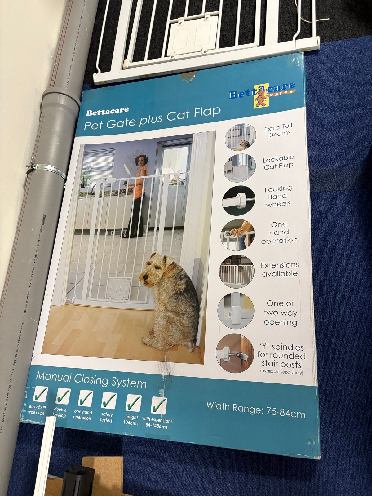 2 Bettacare Huisdierhekjes met Kattenluik - Wit, Ophalen, Nieuw, Klemhekje, Metaal of IJzer