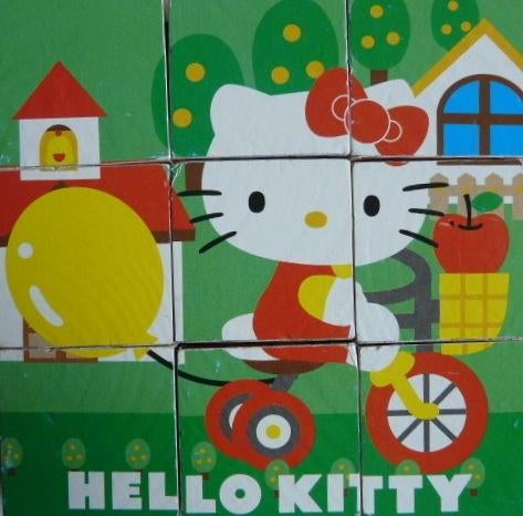 Houten Blokken puzzel # Hello Kitty, Ophalen of Verzenden, Zo goed als nieuw, Van hout, Minder dan 10 stukjes