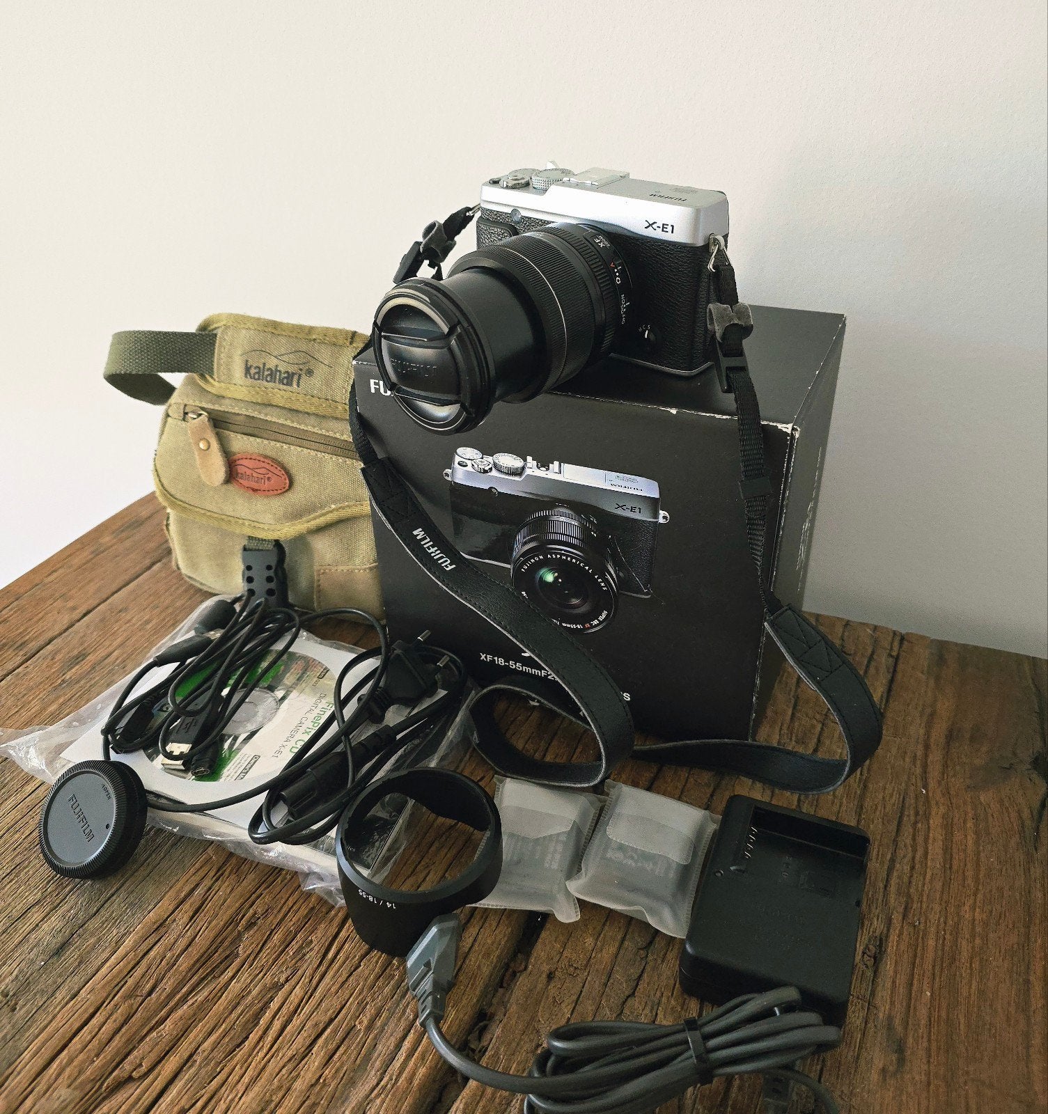 Fujifilm X-E1 Zilveren Set met XF 18-55mm Lens - Topstaat!, Ophalen of Verzenden