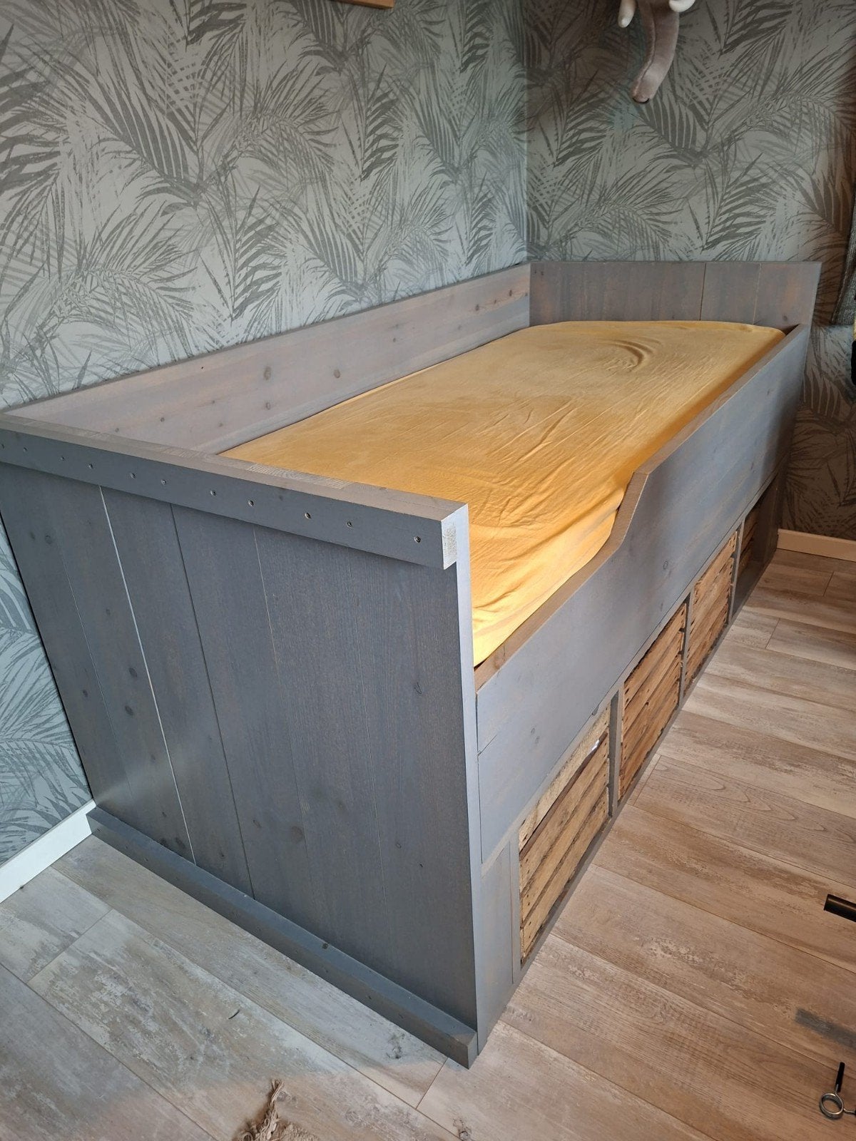 Mooi verhoogt tienerbed (steigerhout met trap), Ophalen, 90 cm, Eenpersoons, Steigerhout