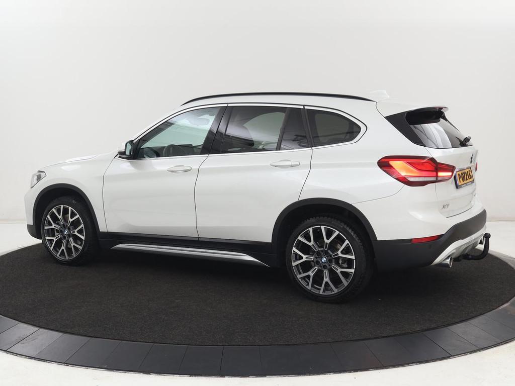BMW X1 sDrive20i Business Edition Plus | Leder | Head-Up | T, Auto's, BMW, 1998 cc, Euro 6, 4 cilinders, Wit