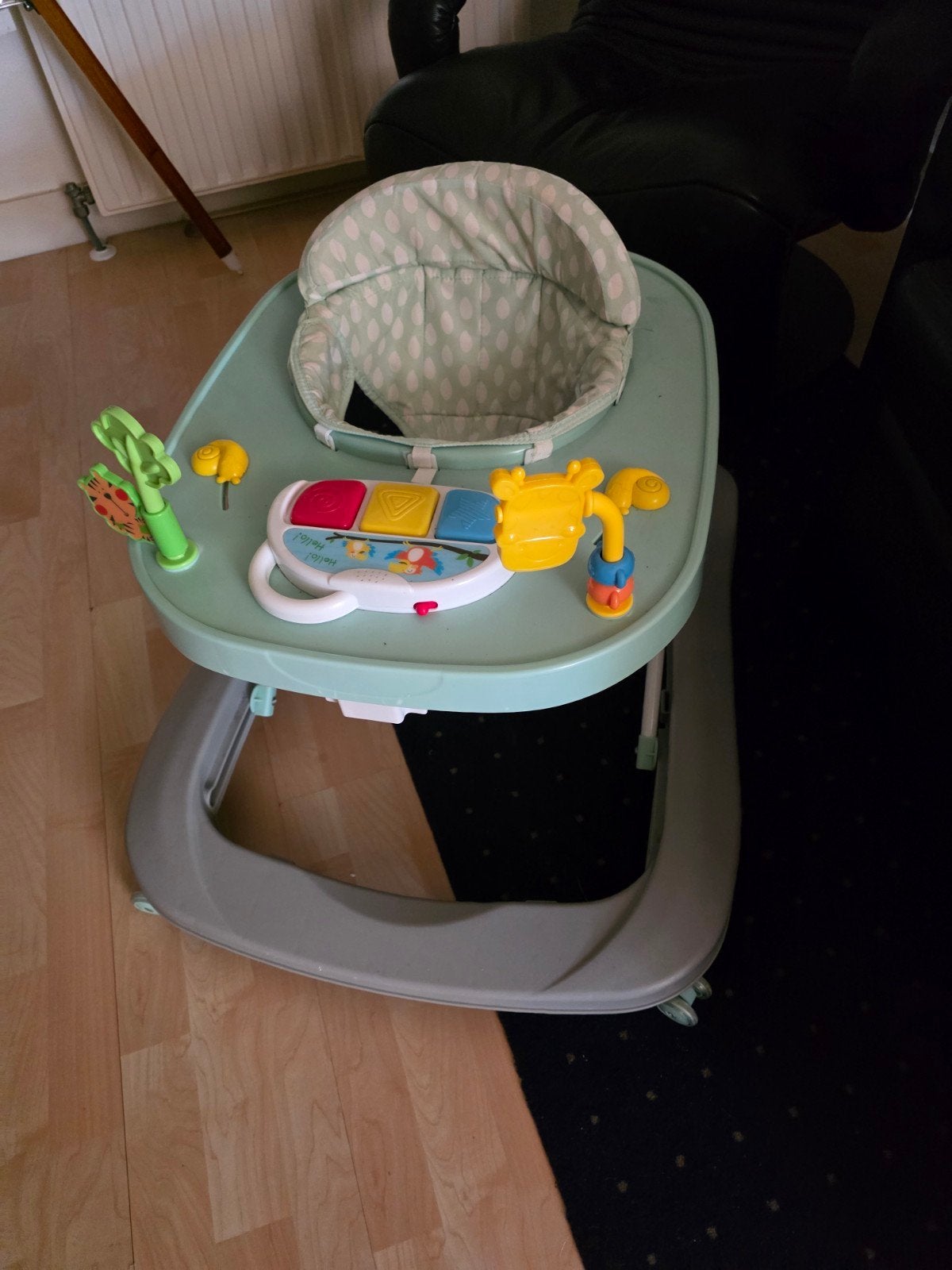 Loopstoeltje - Gebruikt maar in goede staat, Kinderen en Baby's, Overige Kinderen en Baby's, Ophalen, Gebruikt