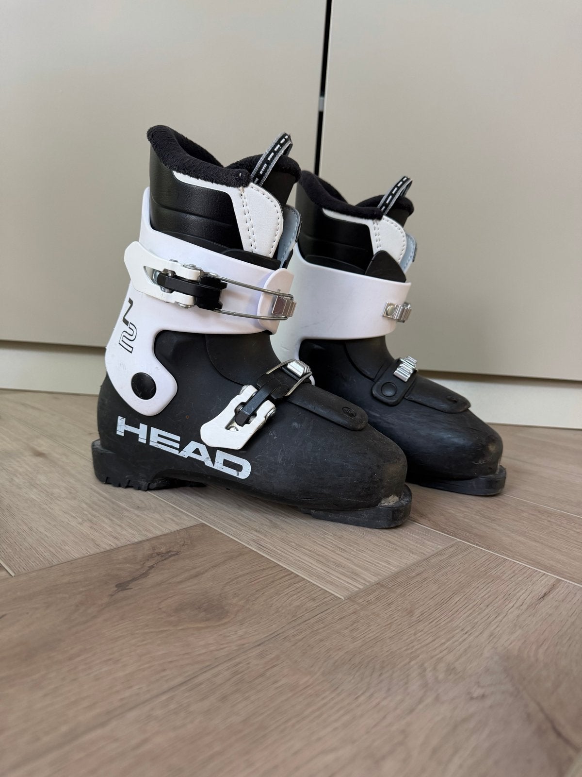 Head Z2 Kinder skischoenen - Maat 21/21,5 (schoenmaat 33/34), Sport en Fitness, Schoenen, Ophalen of Verzenden, Zo goed als nieuw