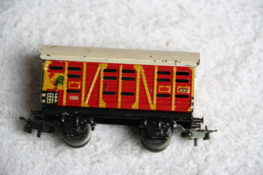 Märklin 386 H0 Veewagen - Kippenwagon van de DB (8.13), Hobby en Vrije tijd, Modeltreinen | H0, Wisselstroom, Gebruikt, Wagon